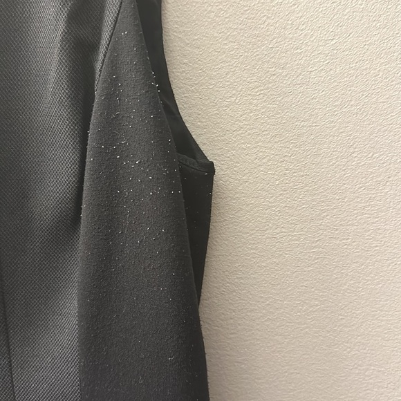 T Tahari Dress- Size 10, Black and Gray - Picture 3 of 9